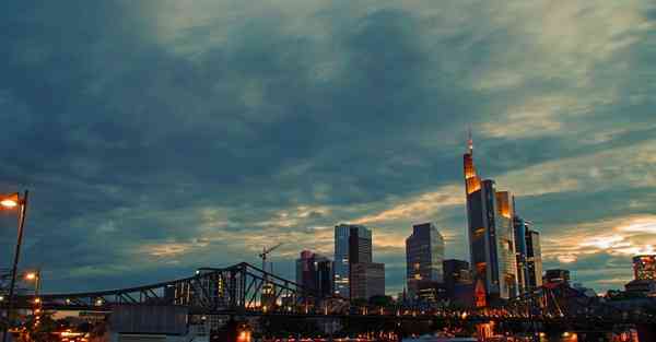 儿童展示舞台_儿童展示架柜子